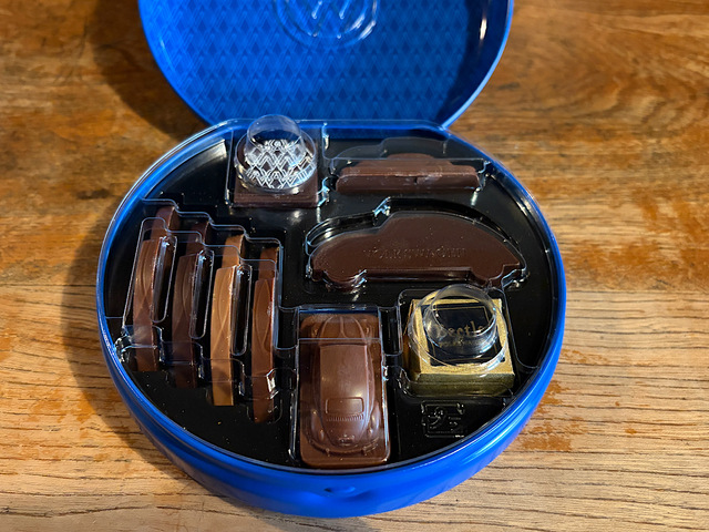 【モロゾフ×ビートル ツールキット】透明なプラスチックカバーがチョコレートを保護してくれています