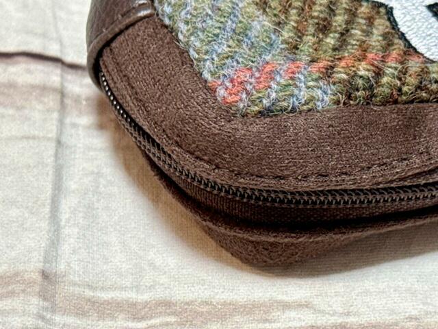 側面と上面はスウェード調のポリエステル生地が使われています