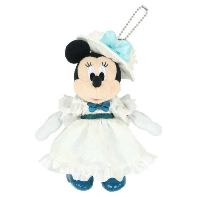 ぬいぐるみバッジ 3,000円｜東京ディズニーシー25周年グッズ｜販売店舗：東京ディズニーシー「エンポーリオ」｜発売日：2026年5月25日（月）