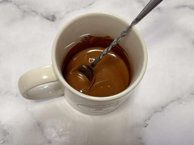 よく混ぜることで、滑らかになります！