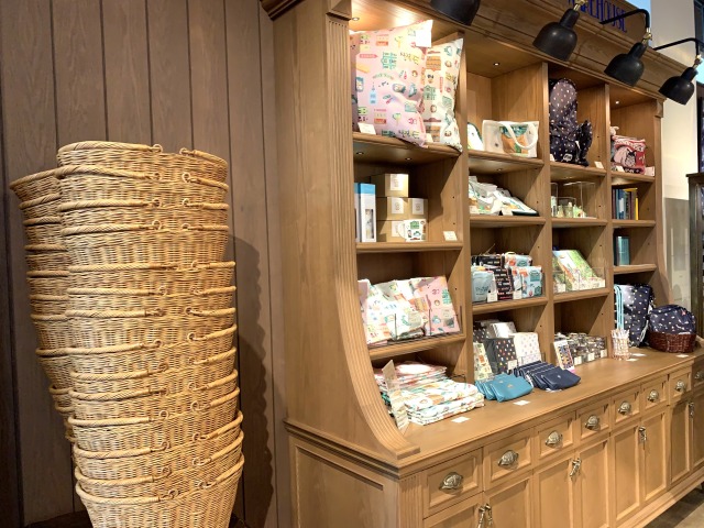 買い物カゴもおしゃれ