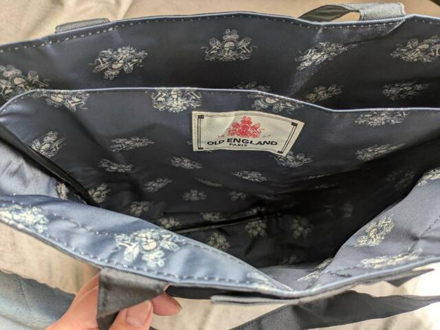 仕切りがあって整理整頓に便利