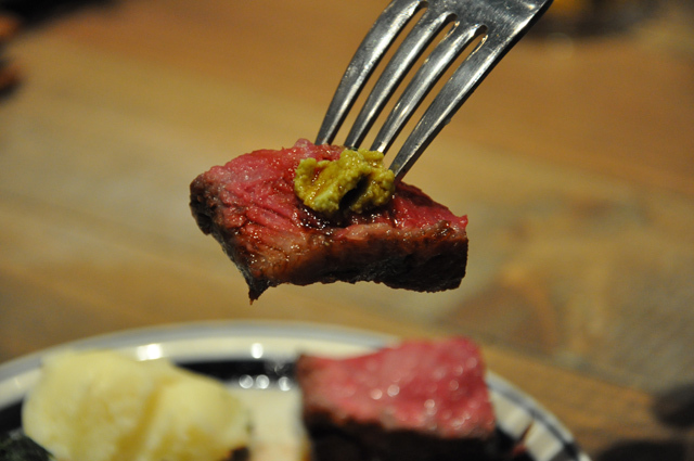 熟成和牛のサーロインステーキ（100グラム：1800円） ５（グリルド エイジング・ビーフ）