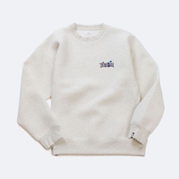 スウェットシャツ 4,999円｜スポーツデポ・アルペン ディズニー&マーベル 2025年秋冬コレクション