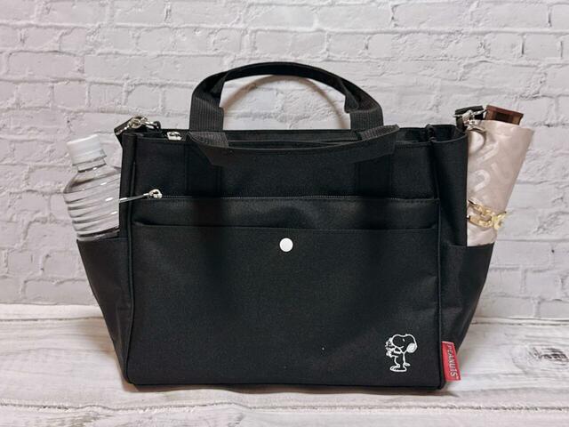 13インチのノートPCではなくiPad（第7世代）であれば、ボトルホルダーとの併用も可能！