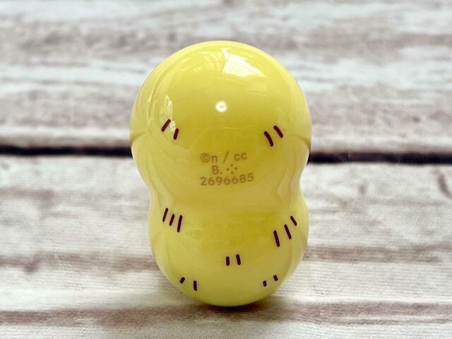 後ろ姿も毛むくじゃらになっています