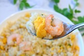 【ニチレイ新商品「たっぷり卵のえび炒飯」】ぷりっぷりのえびと、大きめのふわふわ卵が本格的！