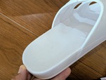 【ワークマン PVCタウンサンダル】インソールには立体的な凹凸が施されていて、土踏まずのアーチをしっかりサポートしてくれます