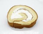 「ふんわりくちどけクリームロール」298円（税別）