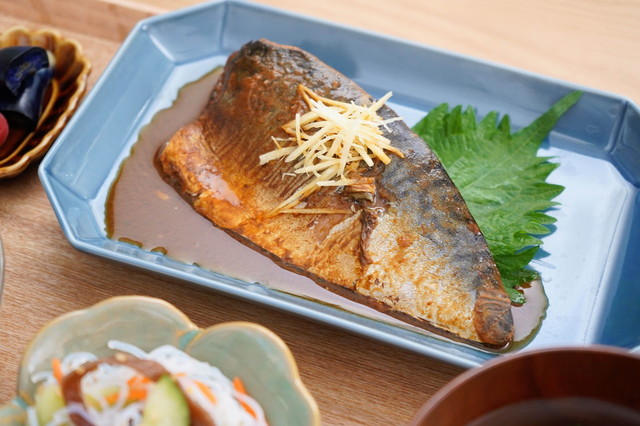 「石巻寒サバ 味噌煮（骨まで食べられる） 大2枚（幼児食4食分相当入り）＜無添加＞」950円（税込）