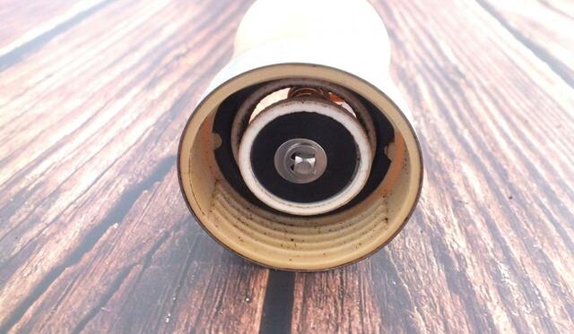 ホッパーの研磨コアと内型U型カードスプリング