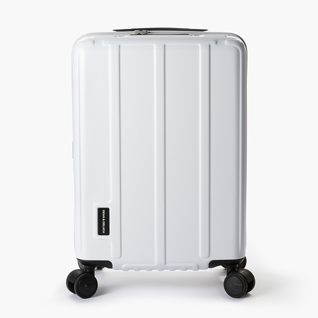 【DEAN ＆ DELUCA×BRIEFING／トラベルキャリーケース】国内線の機内持ち込みOKなサイズ感です（※各航空会社によって規定が異なる場合があります）