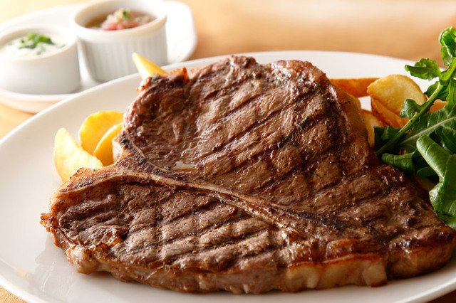 ティーボーンステーキ