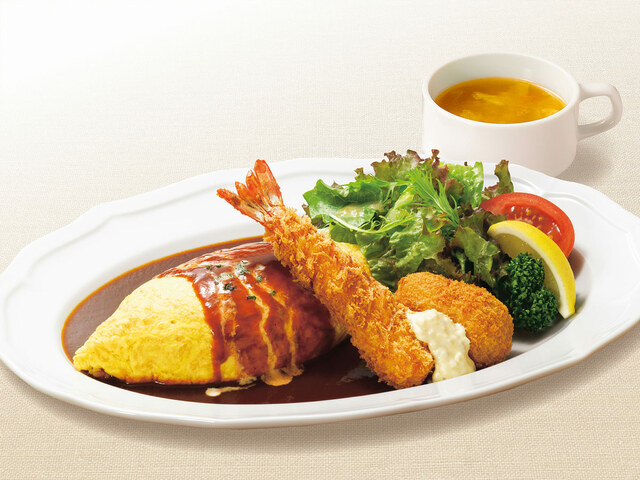 ロイヤルオムライスwith天然海老フライ&紅ずわい蟹のクリームコロッケランチ(スープ付)  1,780円(税込1,958円)【ロイヤルホスト】