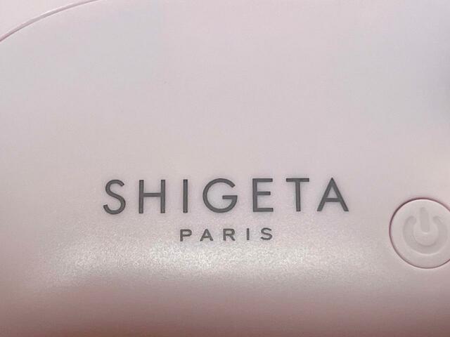 「SHIGETA PARIS」のロゴも！グレーなので柔らかい印象