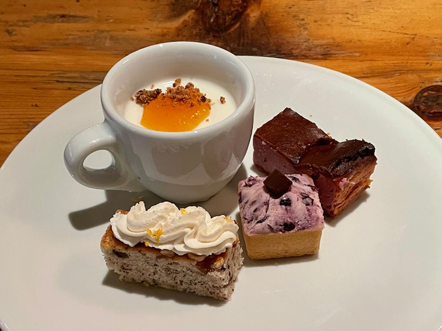 【モアザン タパス ラウンジ】スイーツ好きを愉しませてくれる、おいしいランチビュッフェでした