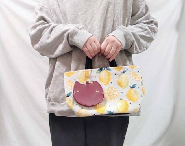 他のバッグにもつけられる