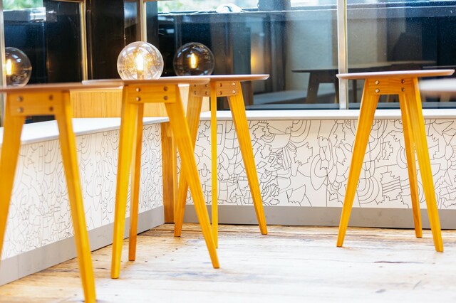 【クッキーのアトリエ】壁のデザインにもアートが