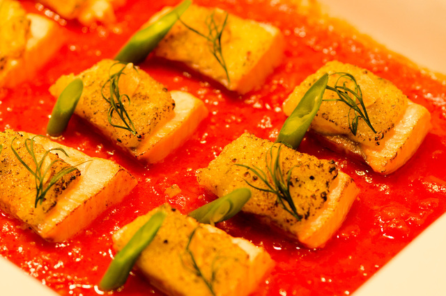 2016年“ディズニー・イースター”ランチブッフェ／ディナーブッフェ｜東京ディズニーランドホテル「シャーウッドガーデン・レストラン」