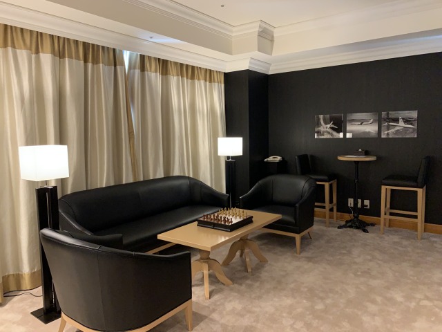 本当のラウンジに来た感覚が楽しめるリビング