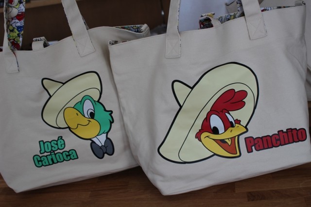 大人気の三人の騎士トート。こちらは8月28日発売です!