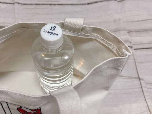 550mlのペットボトルがちょうど入る大きさ