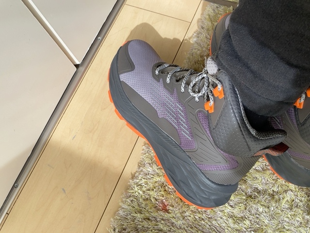 【ワークマン　トレックシューズアジム】軽量な作りのため長時間歩いても足が重くなりにくく、疲れにくいです！