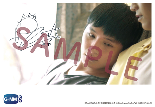 日本語版小説「SOTUS」 【2巻】ドラマのワンシーンブロマイド(アーティット)アーティット役/Perawat Sangpotirat (Krist)複製サイン入り