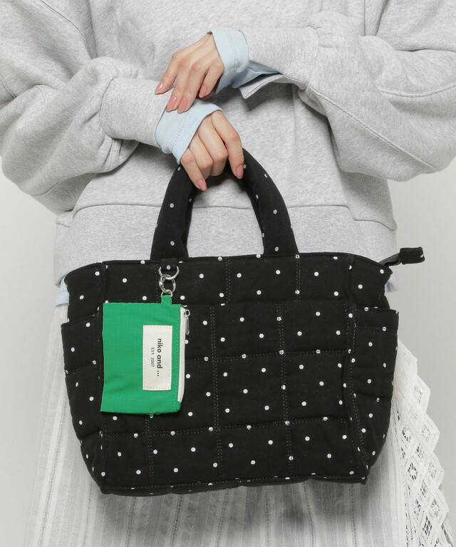 「オリジナルポーチ付きキルトトートバッグM」4,500円（税込）