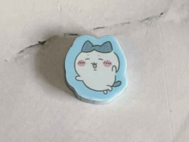 【キラピチ2025年6月号付録 ちいかわ文具セット】ハチワレはにっこり笑顔。かわいすぎる!