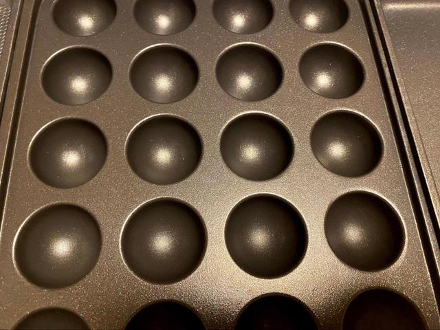 【アイリスオーヤマ　両面ホットプレート】定番のたこ焼きプレート