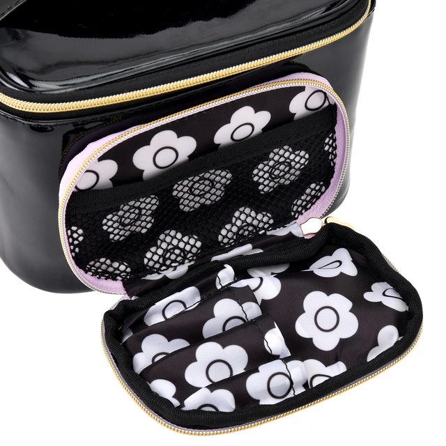 バニティポーチ