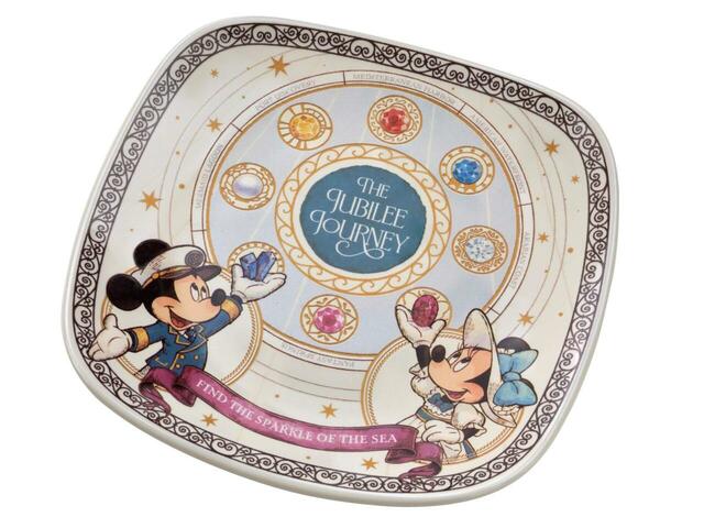 スーベニアプレート 対象メニューにプラス900円｜東京ディズニーシー25周年フードスーベニア｜販売店舗：東京ディズニーシー「ザンビーニ・ブラザーズ・リストランテ」｜発売日：2026年5月25日（月）