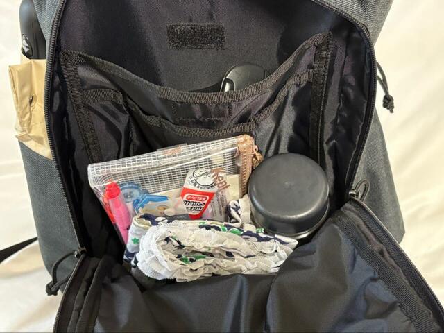 【アウトドアプロダクツ リュック ヘザーテクス】すべて無理なく入りました！ポケットに目的別に分けて入れられるので、取り出しやすさも抜群◎