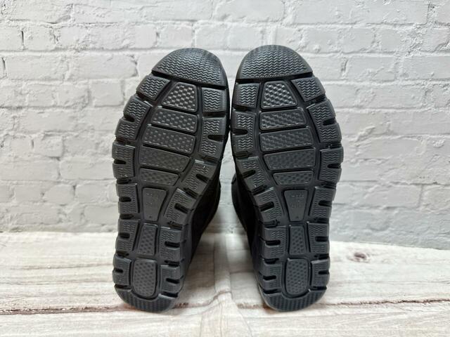 防滑ソールで雨上がりのタイルや駅構内も滑りにくく、安定感抜群！【しまむら新作ブーツ】「ラクっと！快適 スムーズINブーツ」