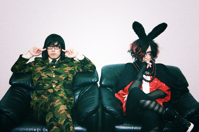 マイナス人生オーケストラ・ハル（Vo）／アーバンギャルド・松永天馬（Vo）