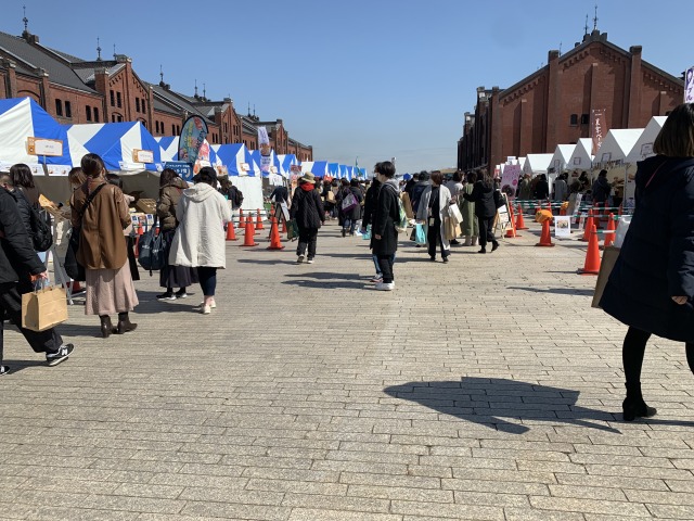 お昼過ぎの会場