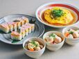 「ランチ（土日祝）では、蟹の押し寿しも食べ放題！」＜期間：2026年9月1日～11月30日＞【黒毛和牛のローストビーフ食べ放題＆ボイルズワイガニ食べ放題！ランチもディナーも食べ逃せない秋の味覚ブッフェがスタート！】