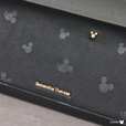折財布 ￥25,300、長財布 ￥28,600｜Samantha Thavasa「ミッキーマウス&ミニーマウス」コレクション