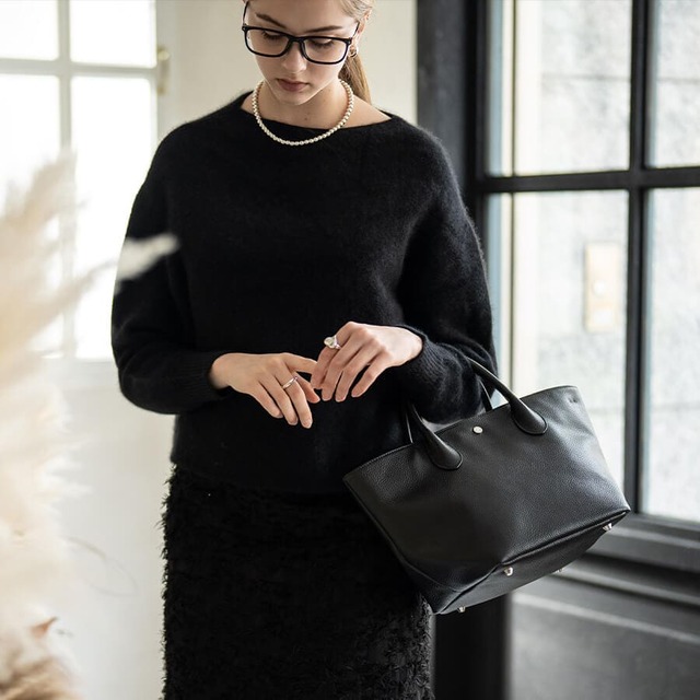 【HAYNI / Parjone パルヨネ】あらゆるコーデを”正解”に導いてくれる、 頼りになるバッグ