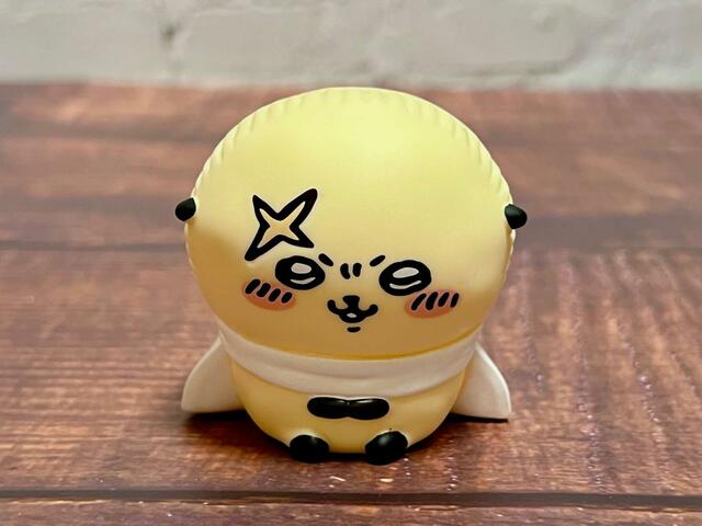 【ちいかわフレンズ2】凛々しいラッコですが、甘いもの好きなかわいい一面も持ち合わせています♡