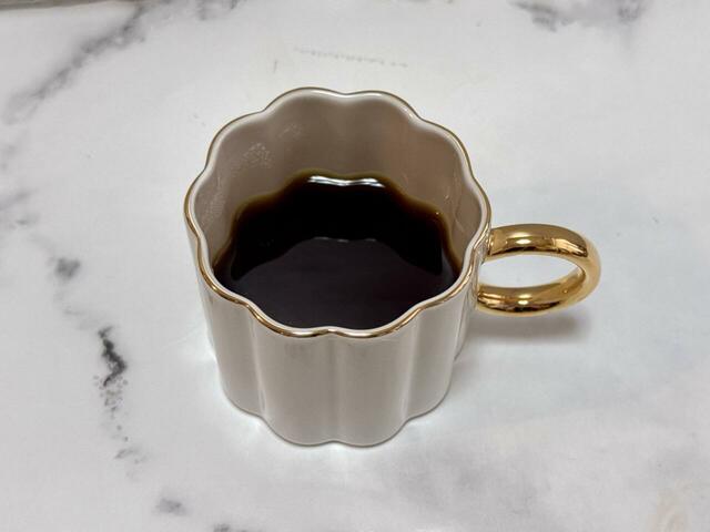 【焙煎珈琲】スプリングビターブレンド（バッグ限定）は、チョコレートや熟した果実のような甘さと、淡い苦みがやさしく広がるブレンド