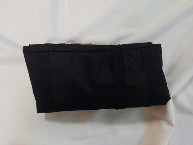 ゴムバンドで留めます