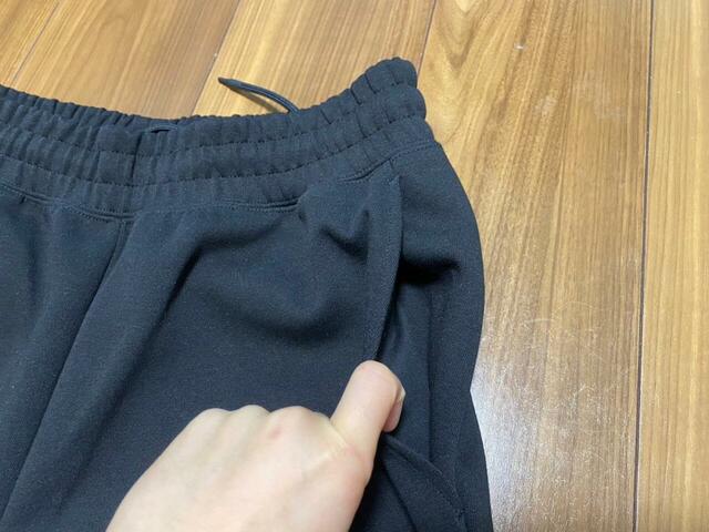 【ユニクロC　スウェットワイドパンツ】カラーはグレー、ブラック、ワイン、ダークブラウン、オリーブ、ネイビーと豊富！