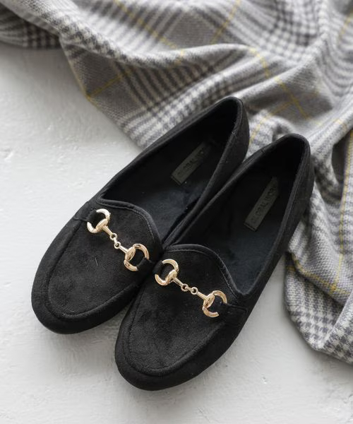 【グローバルワークの冬シューズ販売数ランキング 5位】「らくっション起毛ビットローファー」4,490円(税込)