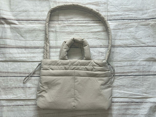 パフドローストリングショルダーバッグ／税込2,990円