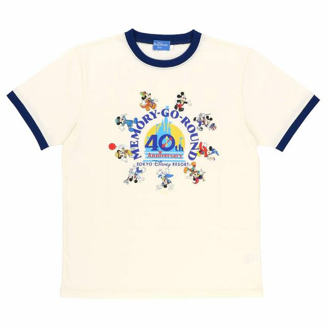 Tシャツ 3,500円｜サイズ：M、L、LL｜東京ディズニーリゾート40周年“ドリームゴーラウンド”「MEMORY-GO-ROUND」グッズ｜発売日：2023年6月13日（月）｜販売店舗：東京ディズニーランド「グランドエンポーリアム」、東京ディズニーシー「エンポーリオ」
