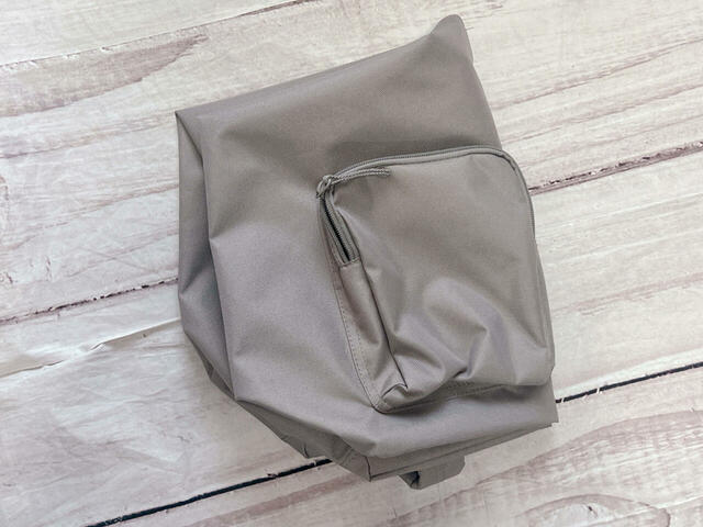 折りたためるため、エコバッグやサブバッグとしてバッグの中に入れておくと便利