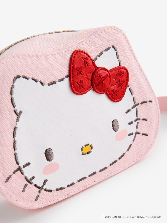 Cath Kidston × Hello Kitty フェイスキャンバスキッズポシェット 8,800円(税込)
