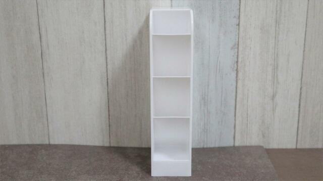 【セリア タワーペンスタンド】3枚の仕切りで4つのスペースに区切られています